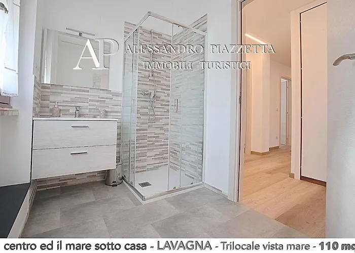 Il Centro Ed Il Mare Sotto Casa Lavagna